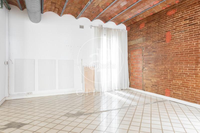 Foto c506c851-b9a3-496f-a0bd-c10068ed4463. Rent office space with heating in Gòtic Barcelona