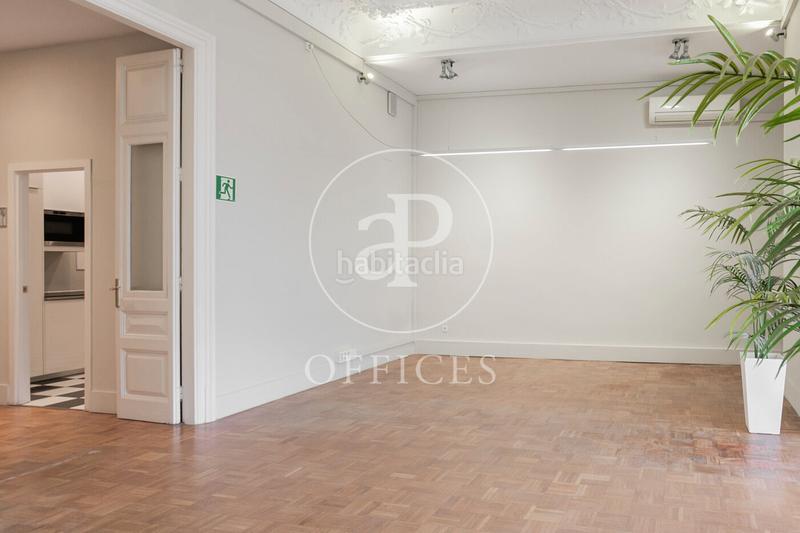Foto cafc6ad6-f652-4a6a-8301-882ba588d779. Location bureau avec chauffage dans Dreta de l´Eixample Barcelona