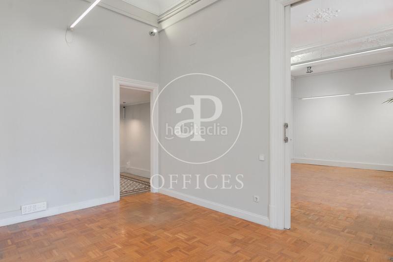 Foto e59fe270-71ab-4c57-8dea-049ae5893625. Rent office space with heating in Dreta de l´Eixample Barcelona