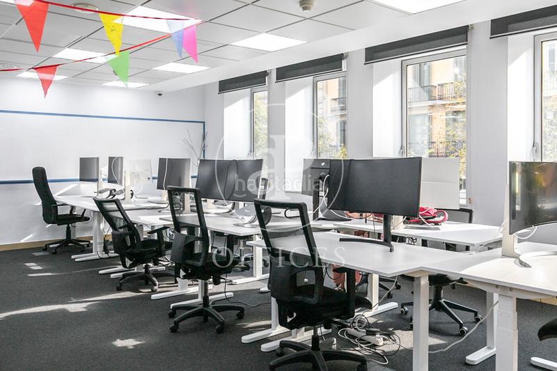 Foto 3879cd2f-4187-4dbb-9c6c-89f82e7a21e2. Miete büro mit heizung in Dreta de l´Eixample Barcelona