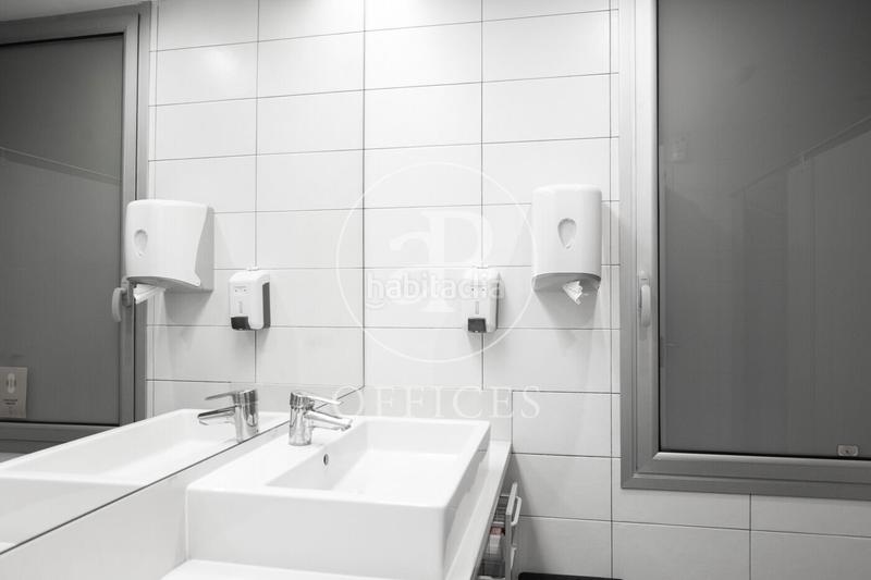 Foto f2d49f38-83eb-44ea-a54e-adcd0166ddb8. Miete büro mit heizung in Dreta de l´Eixample Barcelona