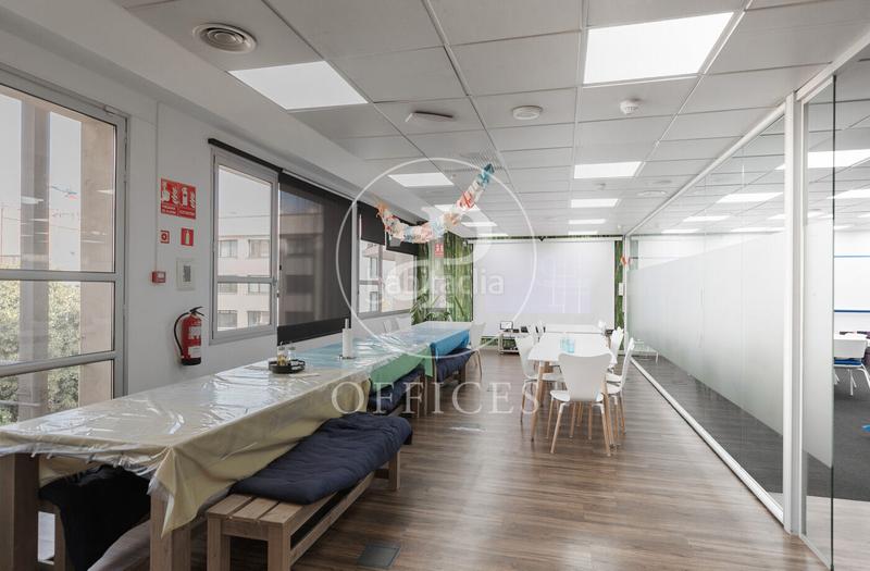 Foto 5f7ceba8-c0f8-410b-8e12-ab2a420e5b20. Rent office space with heating in Dreta de l´Eixample Barcelona