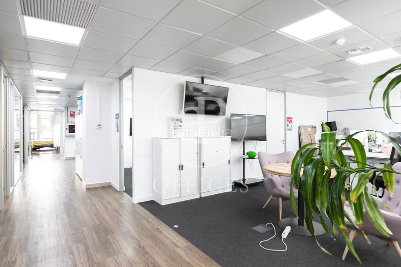 Foto 732c5492-1ffb-4e5f-beb6-30b704ad89d0. Rent office space with heating in Dreta de l´Eixample Barcelona