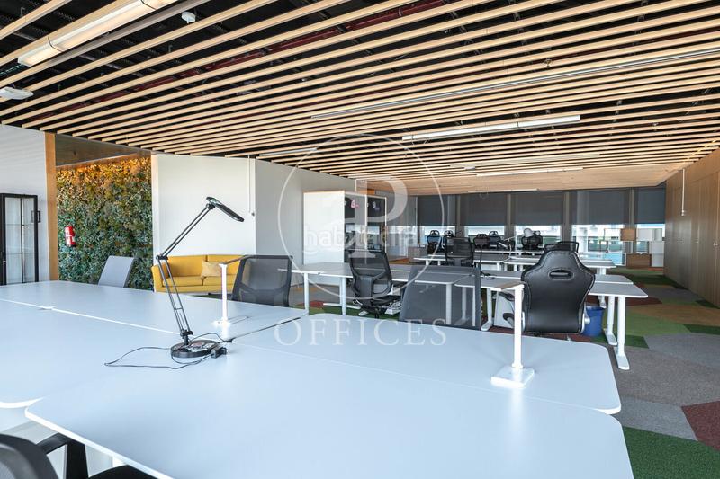 Foto aae81f1a-d07a-40f0-b96f-cb0889ddbfcb. Rent office space with heating in El Parc i la Llacuna del Poblenou Barcelona