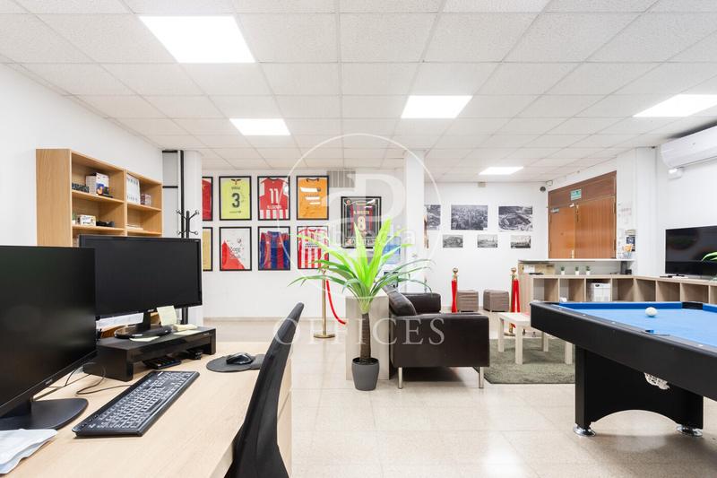 Foto 527c6bb4-ca0a-4992-b0e3-cba698a7ceba. Oficina  en venta en passeig joan de borbó en Barcelona