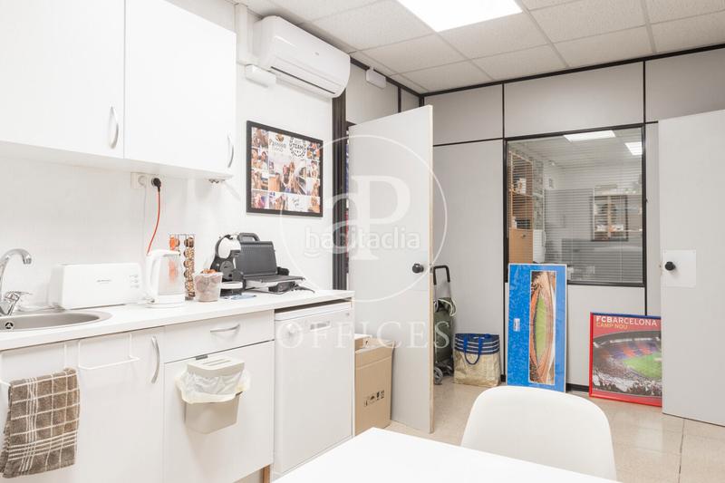Foto 86c6e04d-ae73-450a-9719-91cdb677c8b9. Oficina  en venta en passeig joan de borbó en Barcelona