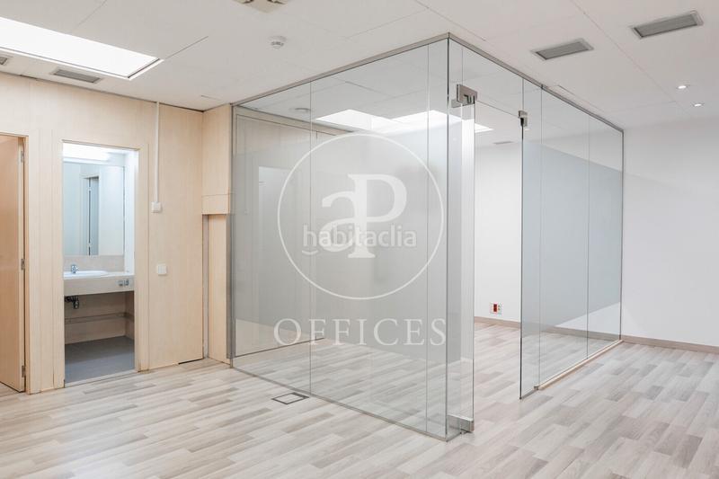 Foto 75996910-2358-4240-8211-8f585db4f513. Miete büro mit heizung in Dreta de l´Eixample Barcelona