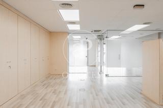 Miete Büro  Gran via de les corts catalanes. Oficina en alquiler en eixample