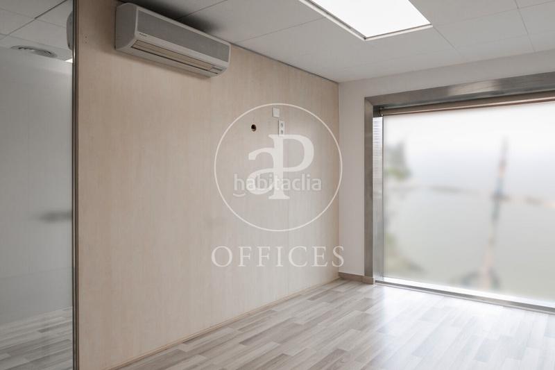 Foto b66d9923-0663-4e37-bf01-c83c21ed6e6a. Miete büro mit heizung in Dreta de l´Eixample Barcelona