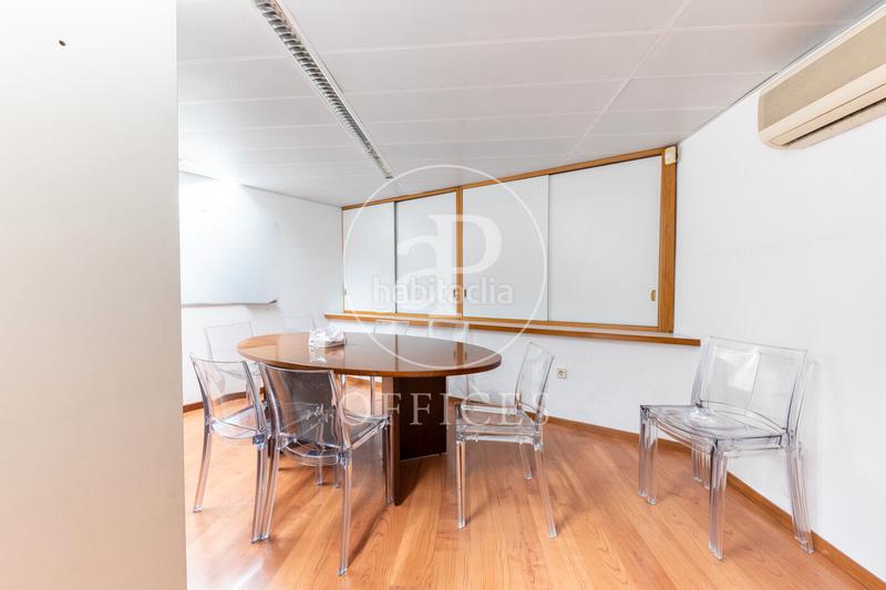 Foto f269bf76-0e36-4d2e-b7ef-e3012e58ca2d. Office space with heating in El Mercat Palma de Mallorca
