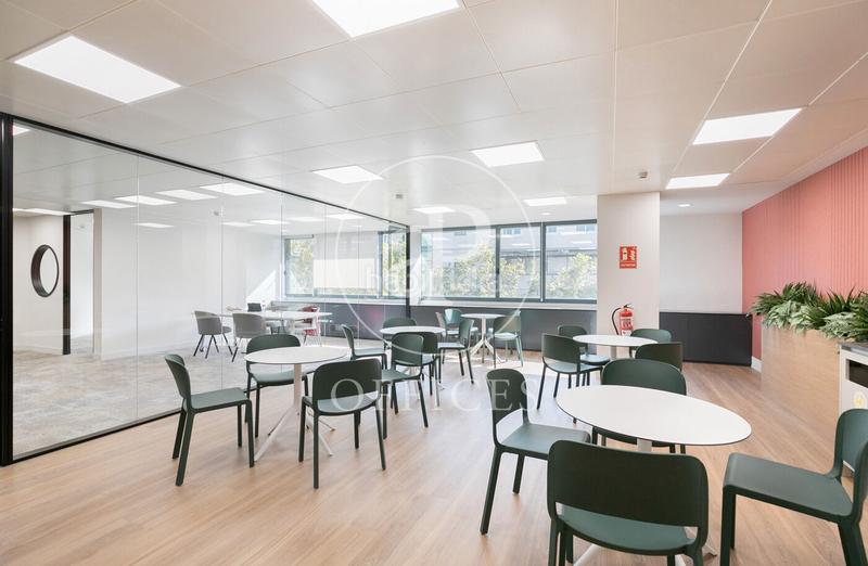 Foto aaa48e15-e268-4a4e-87c0-27ed68553990. Location bureau avec chauffage dans El Parc i la Llacuna del Poblenou Barcelona