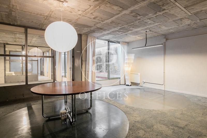 Foto 248439d3-3cb6-45d0-93a3-b2d0b86929f7. Location bureau avec chauffage dans Dreta de l´Eixample Barcelona