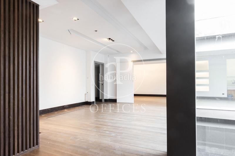 Foto be081a83-3b57-4936-9518-23c39faea586. Location bureau avec chauffage dans Centre - Estació Sant Cugat del Vallès