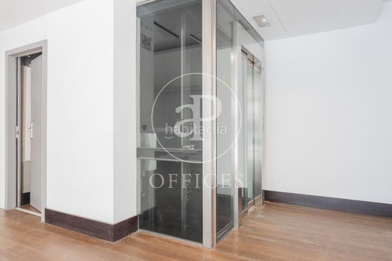 Foto b5a1bc50-36d9-4931-bcb6-134f6f1ca3f8. Rent office space with heating in Centre - Estació Sant Cugat del Vallès