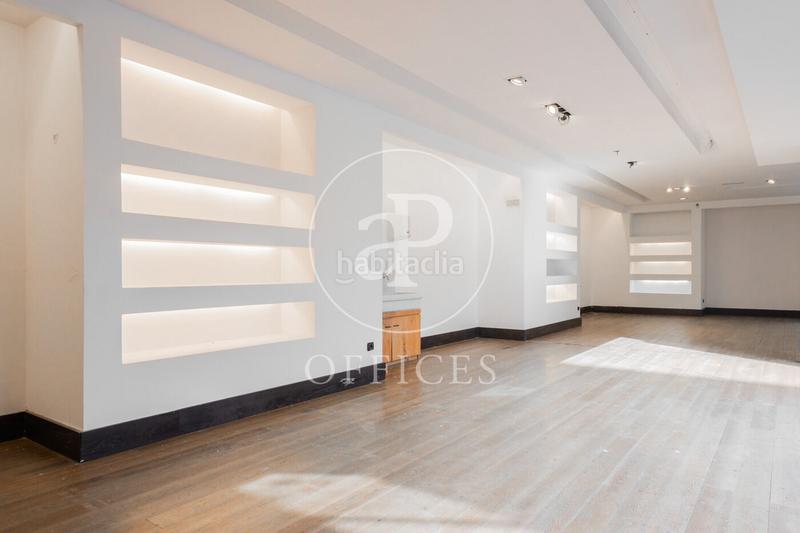 Foto b7e09b54-7495-48ac-bce4-75d68923c011. Rent office space with heating in Centre - Estació Sant Cugat del Vallès