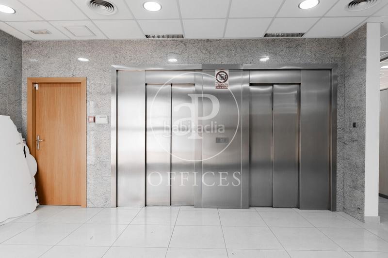 Foto 6715ab61-4ca2-4f4b-bfb7-71f07369052b. Affitto ufficio con riscaldamento in Volpelleres Sant Cugat del Vallès