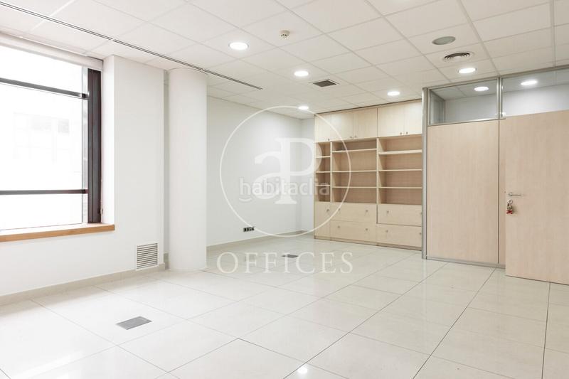 Foto 3461718a-bc47-4d54-b235-e5d7f64a40f1. Location bureau avec chauffage dans Volpelleres Sant Cugat del Vallès