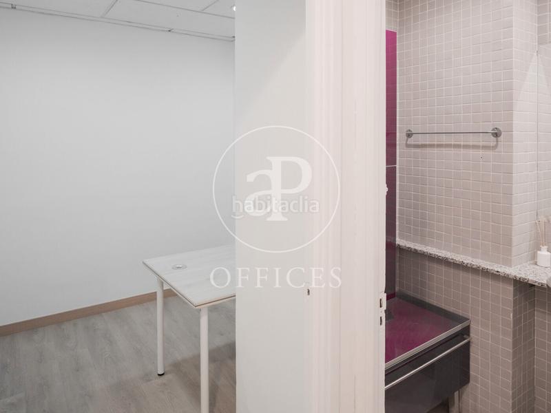 Foto 319bfd25-0323-4db8-870a-1506cc39054a. Miete büro mit heizung in Putget - Farró Barcelona