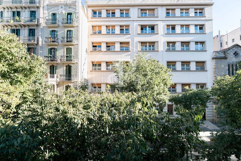 Foto 3a5f9a67-48f4-4912-a5b6-1b906fe3d802. Miete büro mit heizung in Dreta de l´Eixample Barcelona