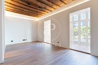 Miete Büro  Carrer de valència. Oficina en alquiler en calle valencia con rambla catalunya
