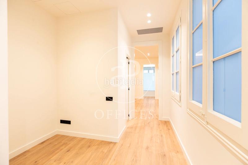 Foto ddaf7d4e-ca44-4e11-a9e9-e2c17940974d. Miete büro mit heizung in Dreta de l´Eixample Barcelona