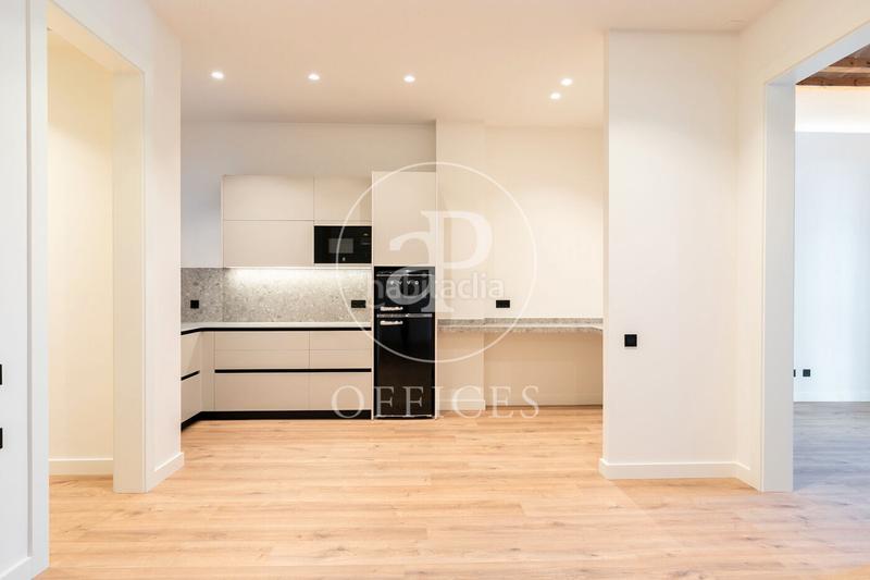 Foto f8ae0d3e-f87f-4fec-b86e-af1d53b3d563. Miete büro mit heizung in Dreta de l´Eixample Barcelona