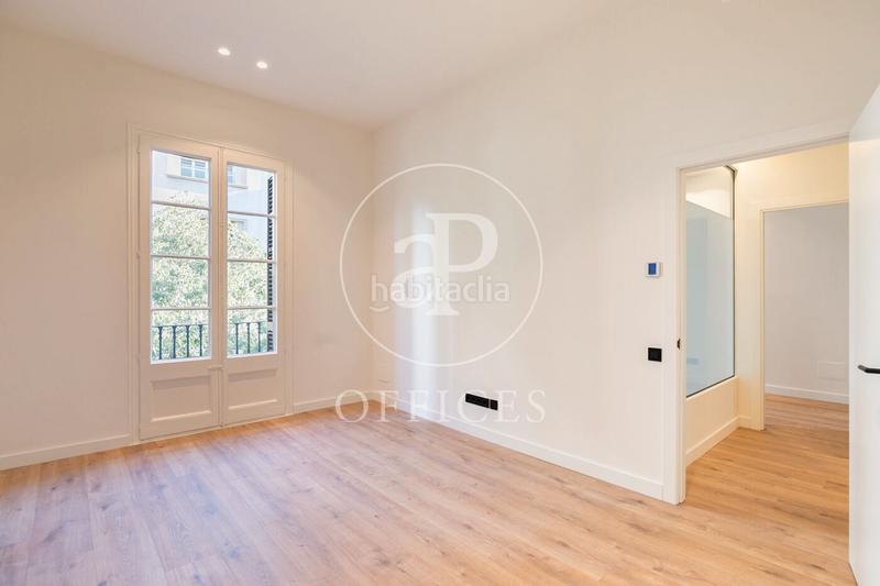 Foto 38f8c9b2-20d6-4d9f-b786-346afd46865d. Rent office space with heating in Dreta de l´Eixample Barcelona