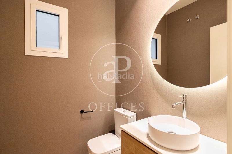 Foto 58382935-905f-48a6-89b9-c21efa8f5d18. Rent office space with heating in Dreta de l´Eixample Barcelona