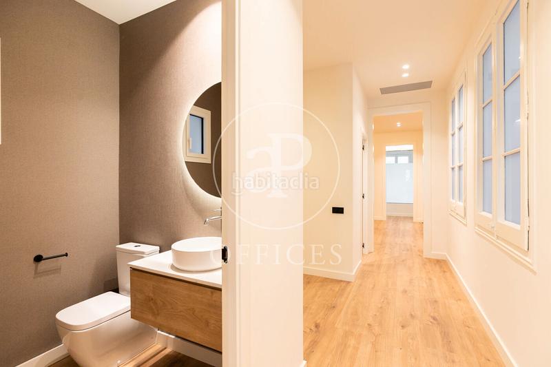 Foto 704e4204-600b-4453-a2b6-30d07bfb75c3. Rent office space with heating in Dreta de l´Eixample Barcelona