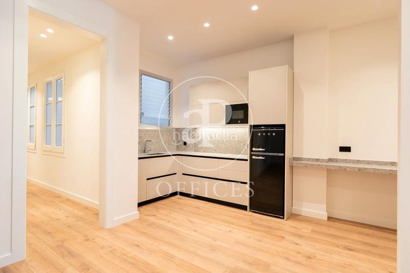 Foto b1795e08-41f5-424f-b646-0ec2ea50ccbd. Rent office space with heating in Dreta de l´Eixample Barcelona