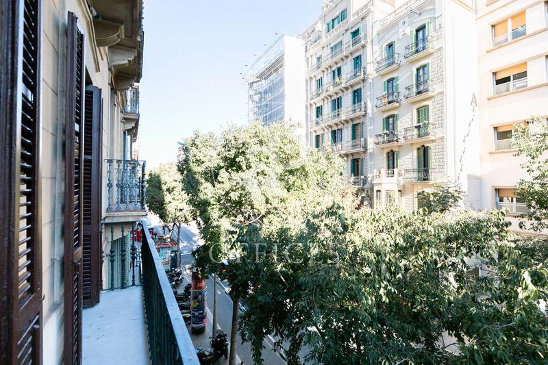 Foto ff0d2b01-89fb-4d80-a1cf-6c460c1ea4d0. Rent office space with heating in Dreta de l´Eixample Barcelona