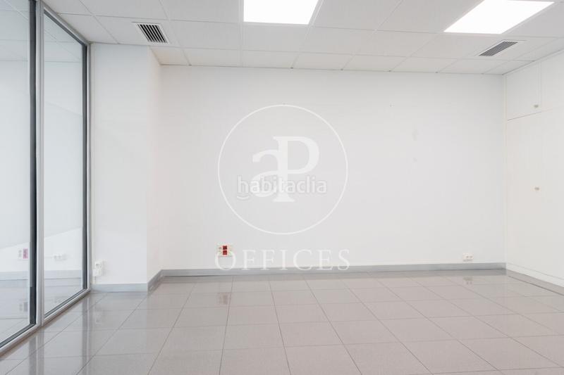 Foto 4d6a6f18-b1f5-4fda-a564-b93107901900. Büro mit heizung in Dreta de l´Eixample Barcelona