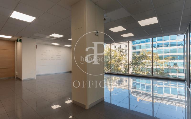 Foto 55c41e81-1ace-44e3-936c-011d6f9c5ae7. Büro mit heizung in Dreta de l´Eixample Barcelona