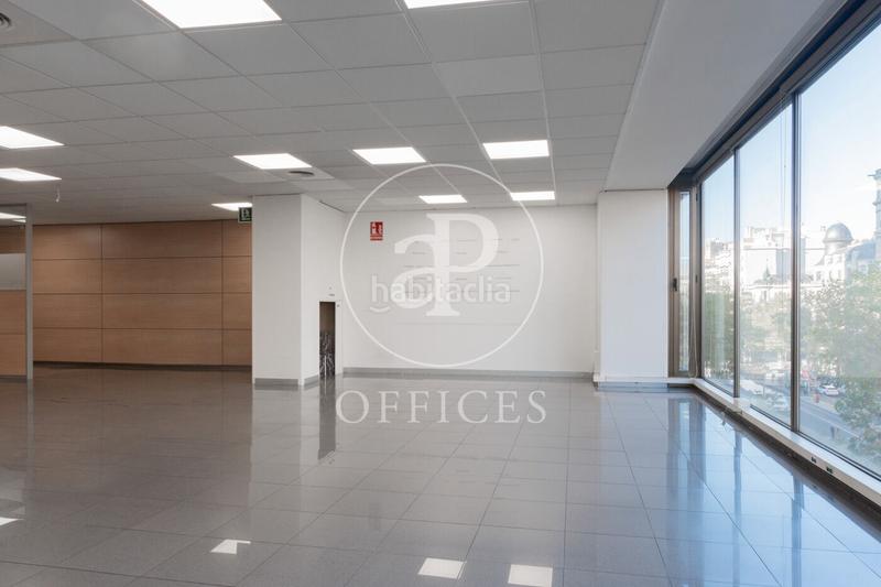 Foto a7e9a70b-eee6-4e94-baff-f9e7b30b6bd0. Büro mit heizung in Dreta de l´Eixample Barcelona