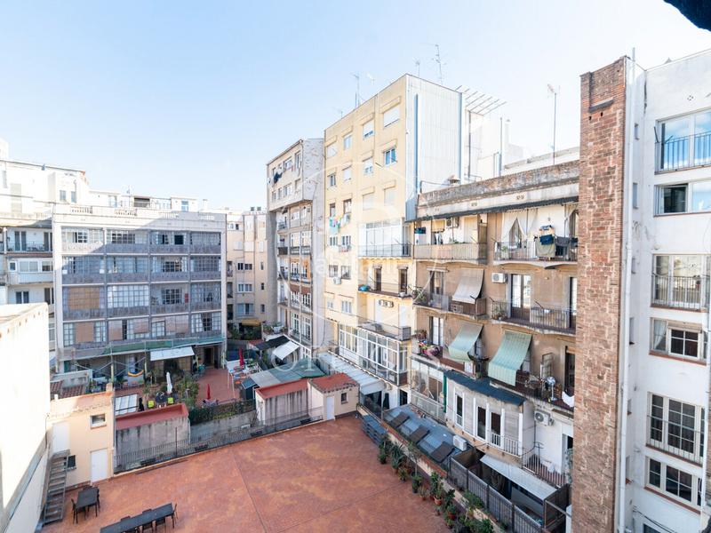 Foto 773aaab9-4681-47cb-aac6-170f130847d3. Location bureau avec chauffage dans Dreta de l´Eixample Barcelona