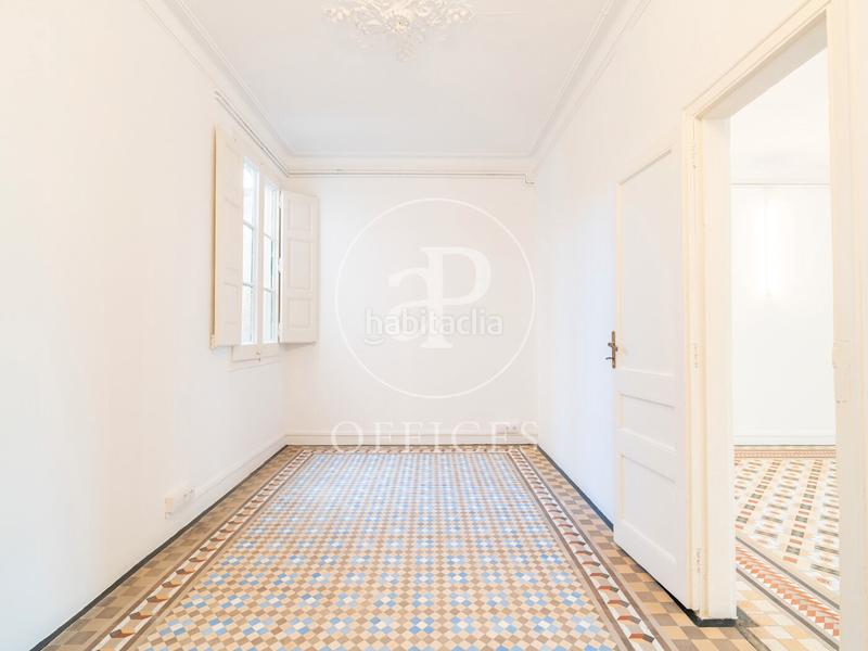 Foto a69a9f8c-fe0f-44a8-ac9f-e90776565017. Miete büro mit heizung in Dreta de l´Eixample Barcelona