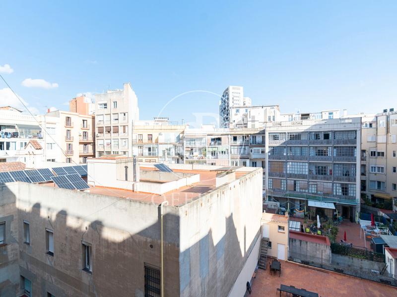 Foto 40e92b6f-0585-4ef9-b82e-54cc9ef71663. Rent office space with heating in Dreta de l´Eixample Barcelona