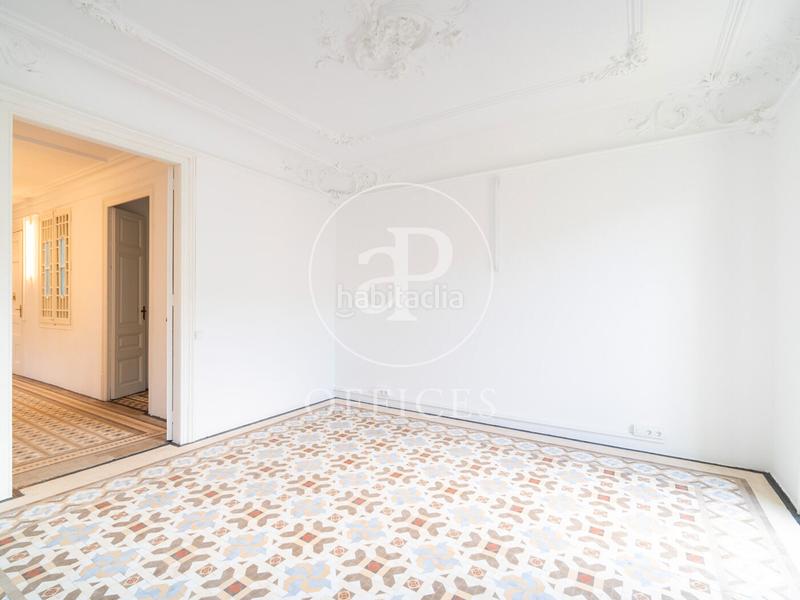 Foto 52cb3eb4-aad9-4cc5-b4db-4e724dcebd6d. Rent office space with heating in Dreta de l´Eixample Barcelona