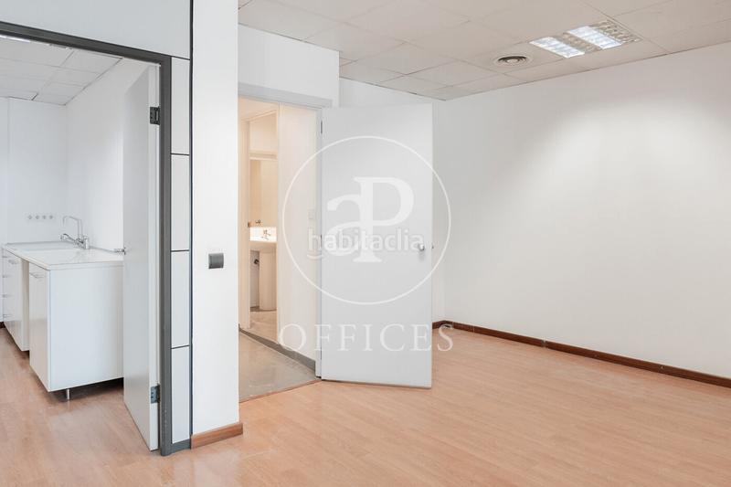 Foto 5a8c0e81-fe01-4592-abd0-9bdbe1a32b16. Location bureau avec chauffage dans La Marina del Prat Vermell Barcelona