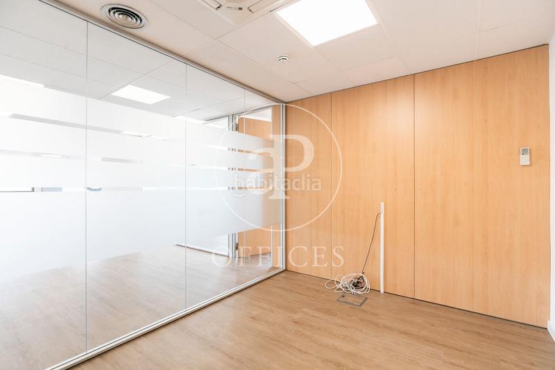 Foto f356f0c8-980d-4824-8547-c79950c401c3. Location bureau avec chauffage dans La Marina del Prat Vermell Barcelona