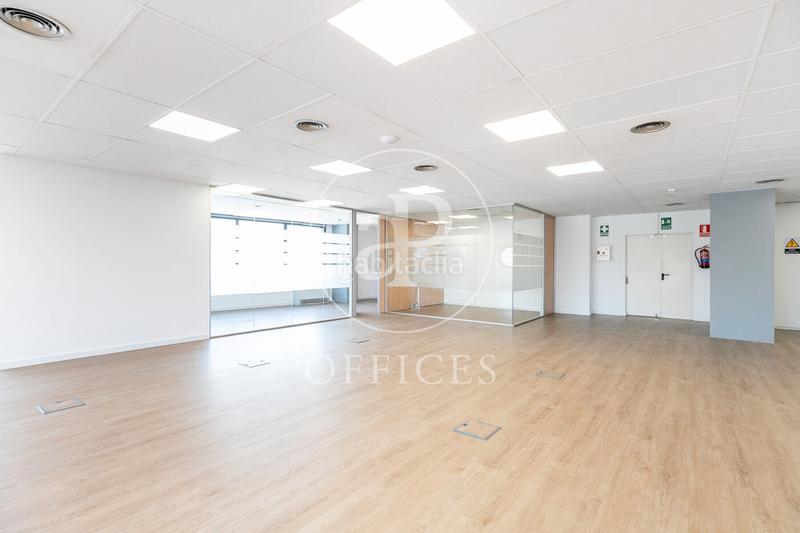 Foto 69f1ae99-cccb-425c-8ede-48f5b917cbf0. Rent office space with heating in La Marina del Prat Vermell Barcelona