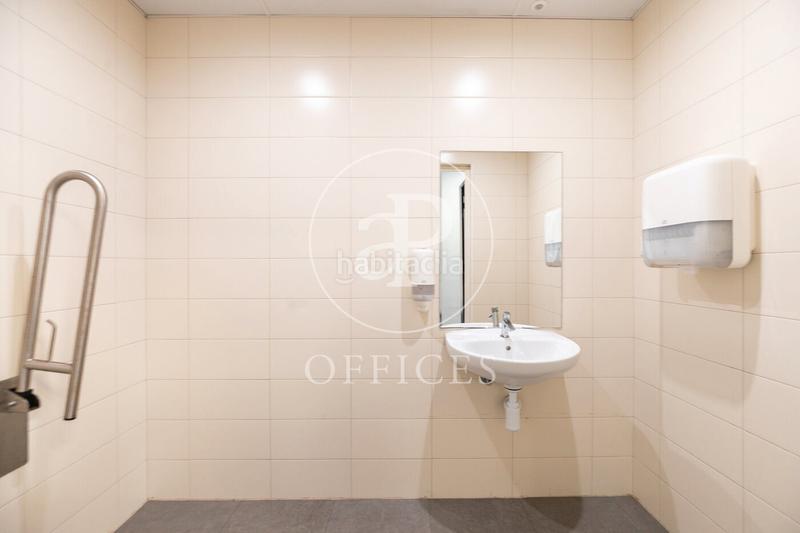 Foto c64ddfb1-0c3c-4eab-8214-7e482b18fdd7. Rent office space with heating in La Marina del Prat Vermell Barcelona