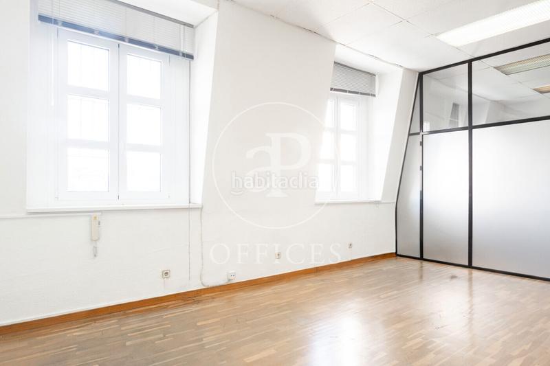 Foto ecbda487-791c-484d-aec2-1e7cdd3c1afe. Location bureau avec chauffage dans Dreta de l´Eixample Barcelona