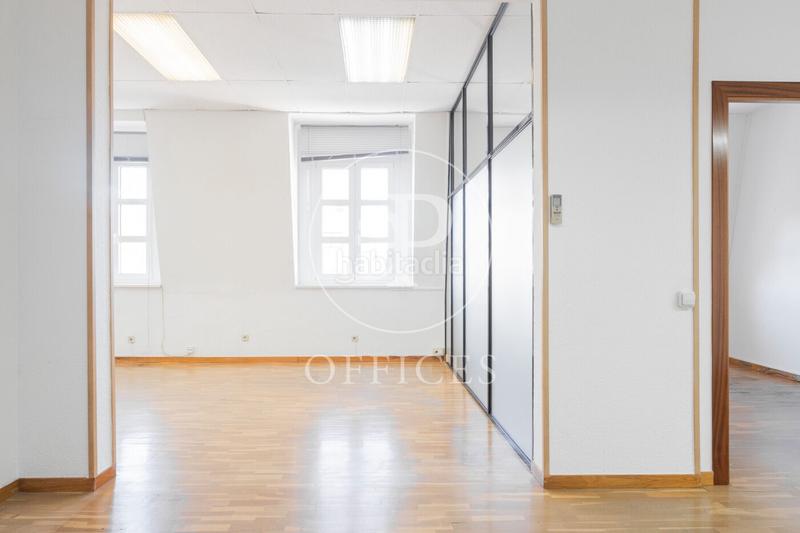 Foto 6a6fb90a-5f49-4b5c-9152-b074d09eb7ba. Rent office space with heating in Dreta de l´Eixample Barcelona