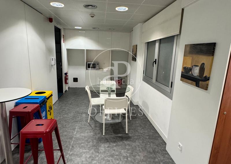Foto 47318f59-5d30-47d8-89a6-7780e6aa04a3. Miete büro mit heizung in Sant Gervasi - Galvany Barcelona