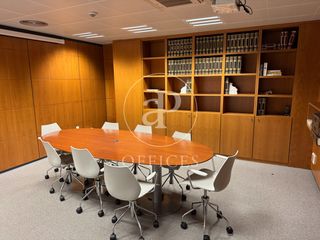Miete Büro  Carrer de tuset. Oficina en alquiler en tuset