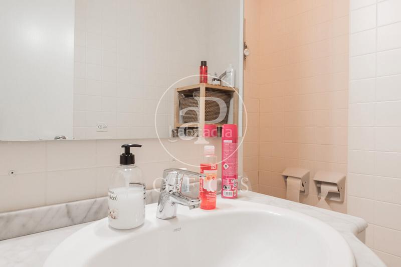 Foto 3138a92a-05b3-4c66-8670-7117c92c58b9. Location bureau avec chauffage dans Sant Gervasi - Galvany Barcelona