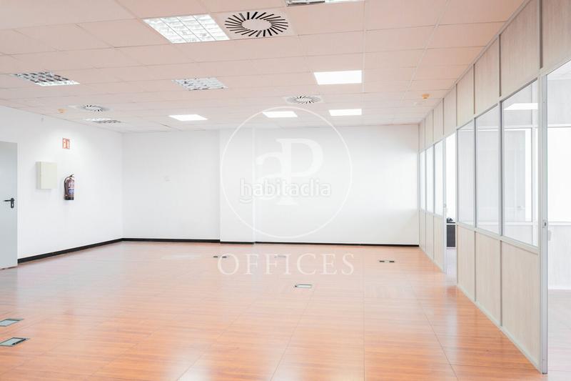 Foto e92bbfcd-9060-450a-a943-71cd504ad454. Affitto ufficio con riscaldamento in La Marina del Prat Vermell Barcelona