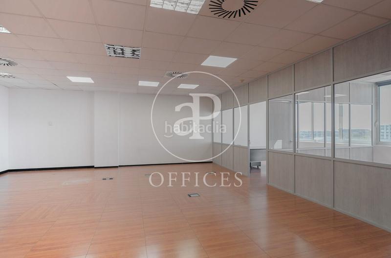 Foto ed482095-019c-46ab-8907-0688f1acd7fd. Rent office space with heating in La Marina del Prat Vermell Barcelona
