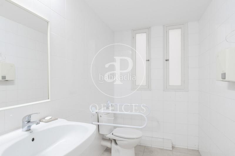 Foto a972e280-2b05-4744-9da7-41c9bacc6fa8. Location bureau avec chauffage dans Dreta de l´Eixample Barcelona